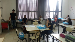  طلاب من أجيال الثانوية والزهراء الابتدائية يتأهلون لمرحلة التصفيات النهائية لمسابقة الروبوتات العالمية